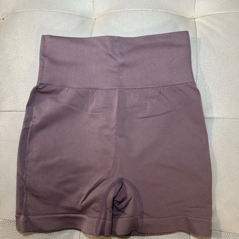Women's High-Waisted Light Purple Workout Shorts